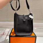 Hermes Evelyne Bag 18cm - Image 7