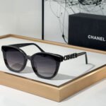 Chanel Mirror leg Hollowed out Logo Sunglasses Top quality - Image 3