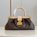 Louis Vuitton Monogram Clutch M46544 - Image 5
