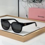 MIU MIU  Retro trend Sunglasses Top quality - Image 7