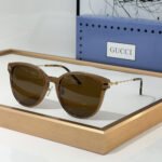 Gucci  Skinny Legs Temperament sunglasses Top quality