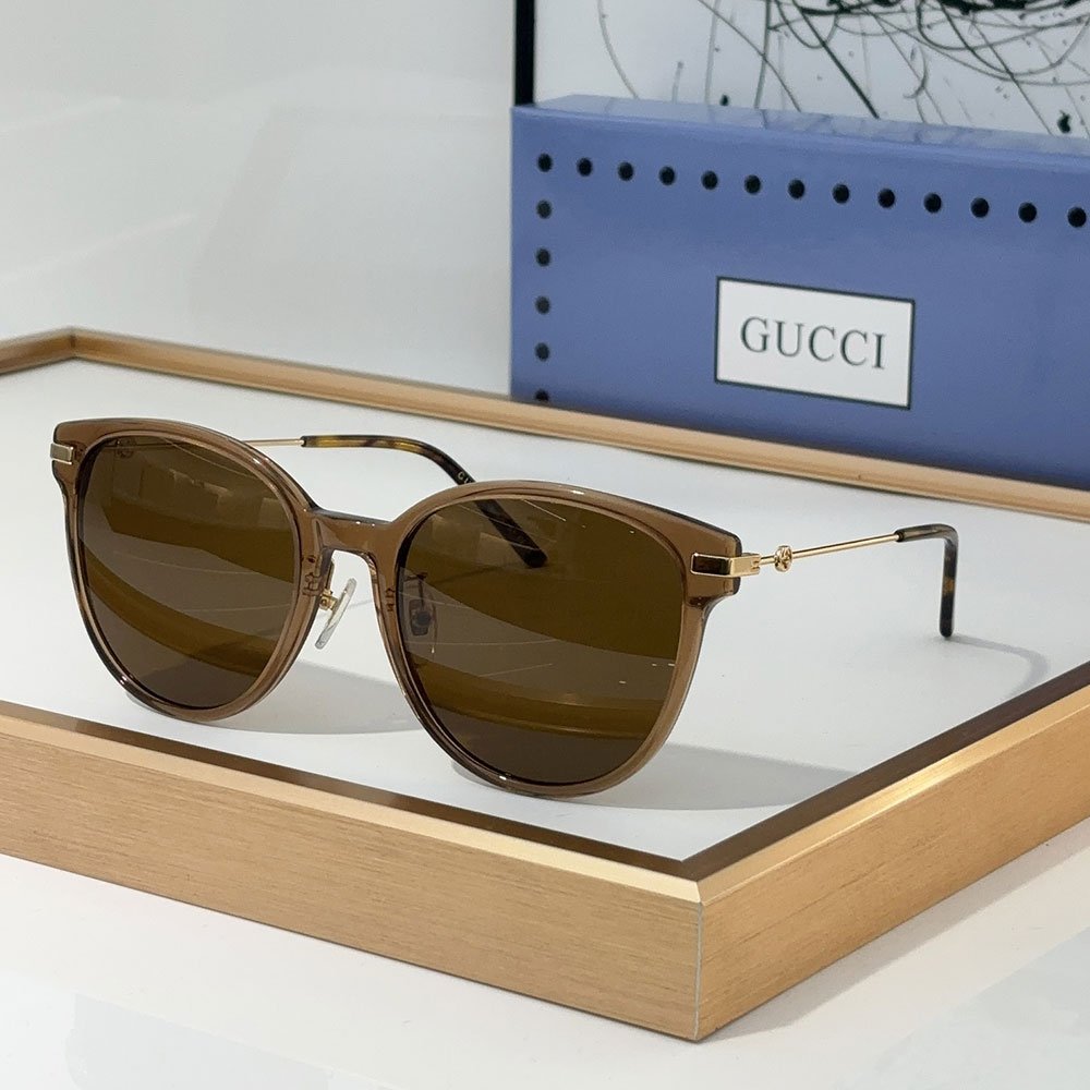 Gucci  Skinny Legs Temperament sunglasses Top quality