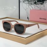 MIU MIU  Retro trend Sunglasses Top quality - Image 4