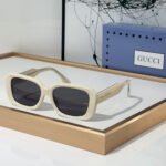 Gucci  Fashion mirror leg Logo  sunglasses Top quality - Image 4