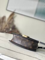 Louis Vuitton Tilsitt m46548 - Image 9