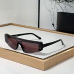 Balenciaga Mirror Logo  sunglasses Top quality - Image 8