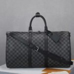 Louis Vuitton LV Keepall Bandoulière - Image 11