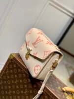 Louis Vuitton Pochette Metis M45573 - Image 6