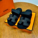 Hermès Chypre leather sandals - Image 3