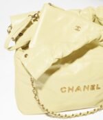 CHANEL 22 SMALL HANDBAG Shiny Calfskin & Gold-Tone Metal Light Yellow - Image 3