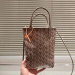 Goyard Poitiers Crossbody Tote Handbag - Image 3