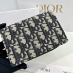 Dior 30 Montaigne Zipper Wallet - Image 4