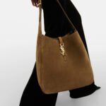 Saint Laurent YSL LE 5 À 7 supple LARGE in suede - Image 2