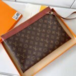 Louis Vuitton LV Discovery Handbag - Image 6