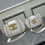 Chanel 24C Vintage Leather Messenger Bag Shoulder Crossbody Bag - Image 4