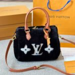 Louis Vuitton wool lamb bag - Image 3