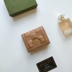 Gucci Unisex GG Marmont Card Case Wallet - Image 7