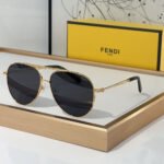 Fendi  Aviator metal Sunglasses Top quality - Image 5