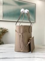 Louis Vuitton Neverfull MM M45686 - Image 9