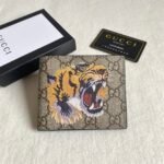 Gucci Unisex GG Supreme Printed Short Wallet - Image 5
