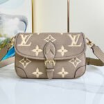 Louis Vuitton Diane M46583 - Image 4
