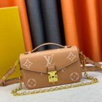 Louis Vuitton LV Pochette Métis East West - Image 10