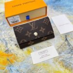 Louis Vuitton LV LV6 Key Case M62630 - Image 3