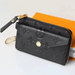 Louis Vuitton LV  Recto Verso clip - Image 4