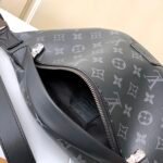 LV Discovery Bumbag PM - Image 9