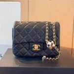 Chanel   Quilted Enamel CC Pearl Crush Mini Flap Black - Image 3