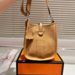 Hermes Evelyne Bag 18cm - Image 4