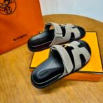 Hermès Chypre leather sandals - Image 3