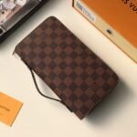 Louis Vuitton LV Zippy Wallet - Image 5