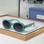 Gucci  Stylish  sunglasses Top quality - Image 2