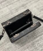 Louis Vuitton Clutch Box M20251 - Image 7