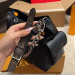 Louis Vuitton LV CarryAll Cargo - Image 4