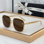 Celine  Mirror leg Stereoscopic Logo  sunglasses Top quality - Image 2