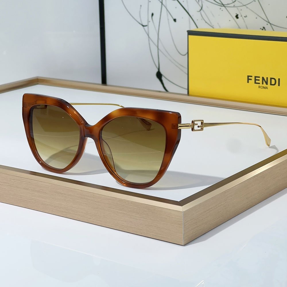 Fendi  Thin-framed Sheet Metal on The Sides Sunglasses Top quality