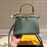 FENDI Peekaboo ISeeU Bag Small - Image 4