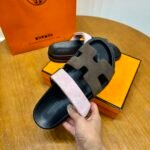 Hermès Chypre leather sandals - Image 5