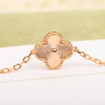 Van Cleef&Arpels VCA alhambra 20 red agate Diamond Necklace - Image 4