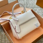 Louis Vuitton LV  Cluny Grained Leather Shoulder Handbag - Image 5