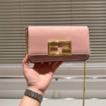 FENDI Chain Wallet Crossbody Bag - Image 7