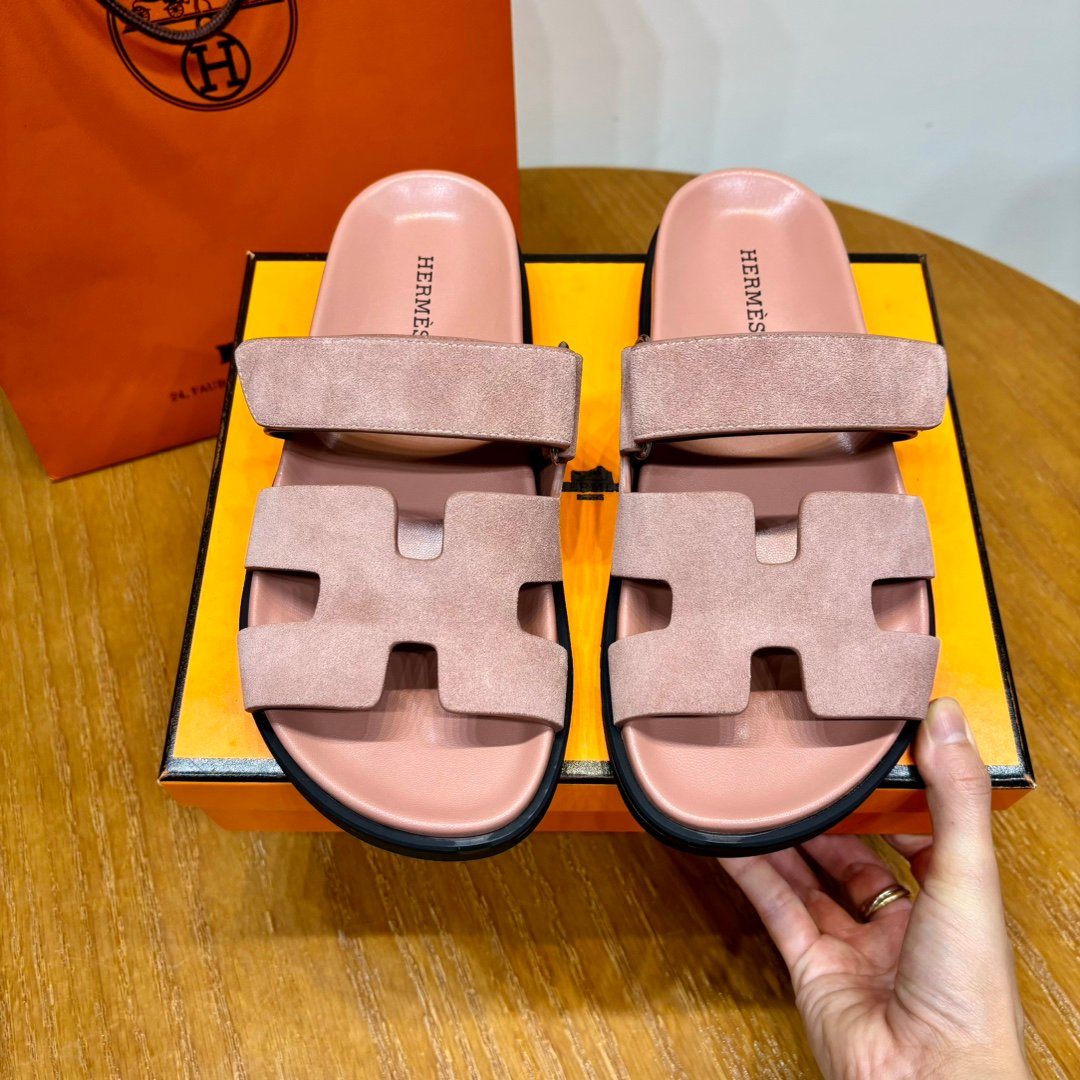 Hermès Chypre leather sandals
