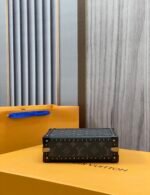 Louis Vuitton Clutch Box M20251 - Image 2