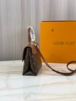 Louis Vuitton Locky BB M44654 - Image 4