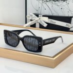 Dior Side Letter Plate Frame sunglasses Top quality - Image 6
