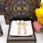 Dior 21 Autumn Earrings Gold For Women Jewelry - Image 7