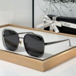 Dior Gold Metal Gold Frame Fashion sunglasses Top quality - Image 3