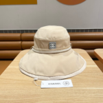 Chanel Wear a Double-sided Windproof Sun Hat Sunhat